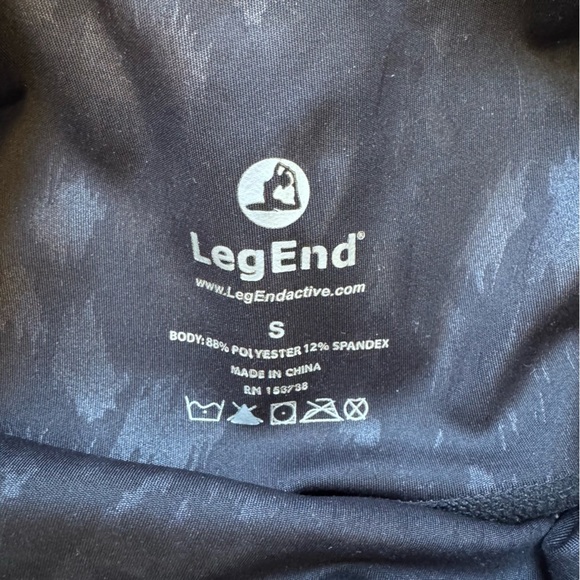 Women's Leg End Active Black Leopard Print High-Waisted Sport Shorts Size Small - Picture 2 of 6